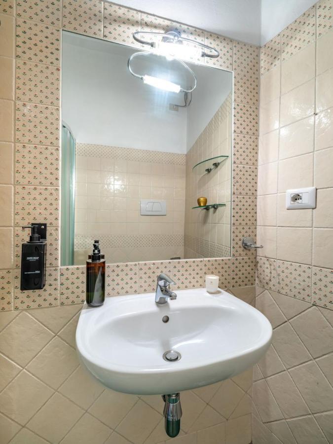 S2 Tower - Dolcevita Holiday Firenze Esterno foto